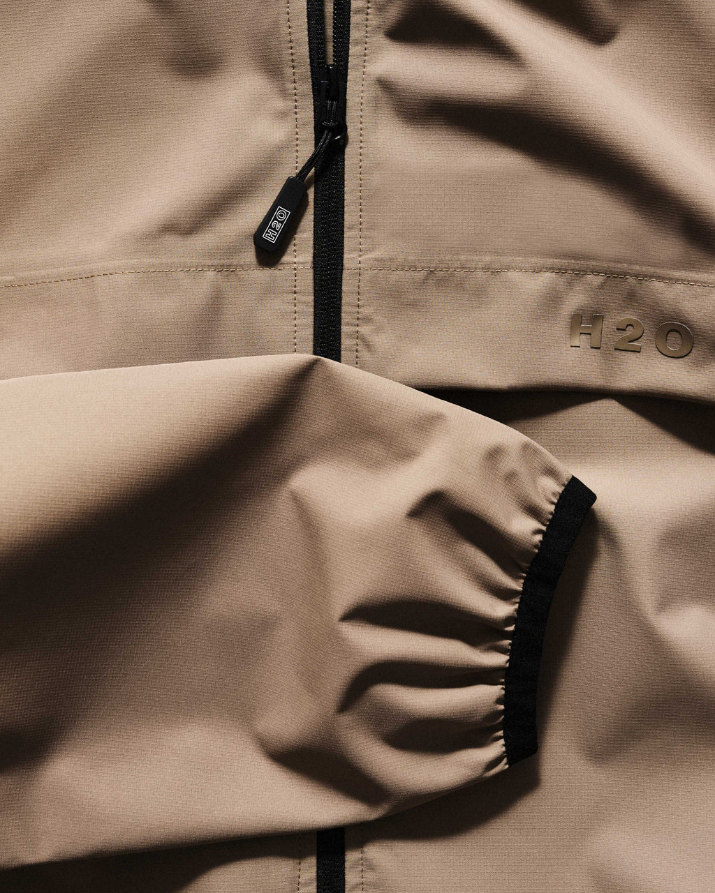 Rømø Light Weight Packable Rain Jacket - Warm Grey